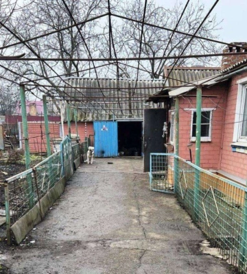 У Дніпропетровській області чоловік намагався вбити подружню пару