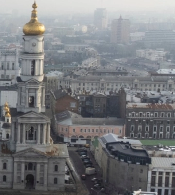 Ракетний удар по Харкову: Терехов повідомив про шість влучань і пожежу