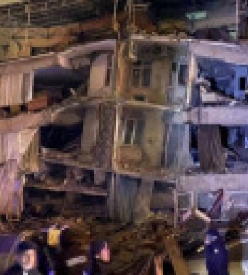 Из-за землетрясения погибли по меньшей мере 6326 человек, количество погибших в Турции продолжает расти