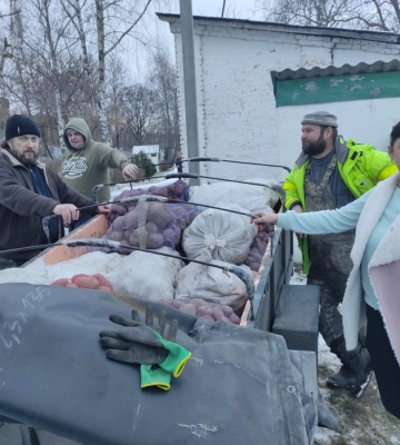 Волонтери Кореччини передали допомогу на Донеччину (ФОТО)