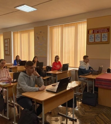 На Закарпатті навчальні заклади отримали 25 ноутбуків