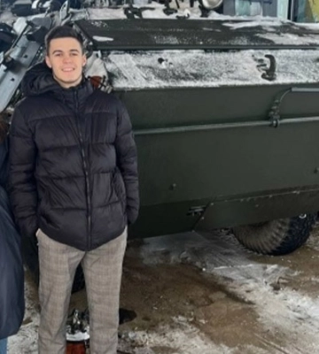 Львівські пластуни придбали на польському OLX справжній БТР