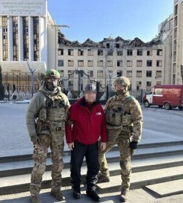 СБУ &quot;по гарячих слідах&quot; затримала агента РФ, який коригував нещодавні ракетні удари по Харкову. ФОТО