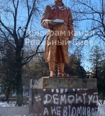У Києві приступають до знесення двох пам&#039;ятників