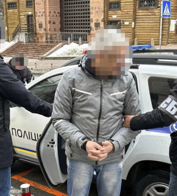 У Дніпрі чоловік оголосив себе «президентом» і сформував тіньовий уряд