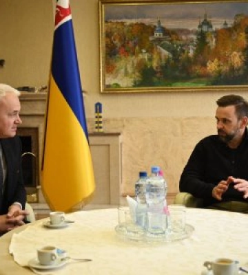 Голова Закарпатської ОДА подякував єпископу Закарпатської реформатської церкви