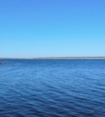 У Каховському водосховищі знижується рівень води