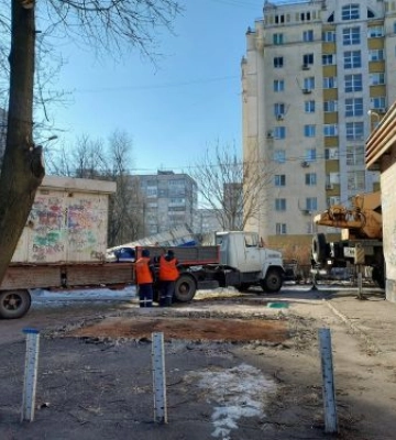 У спальному районі Запоріжжя демонтували кіоск, в якому продавали алкоголь та наркотики - фото