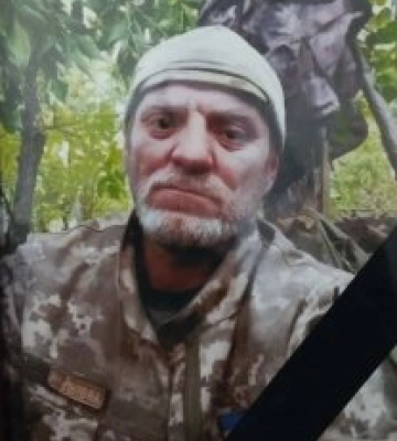 На Рахівщину везуть загиблого на війні Героя