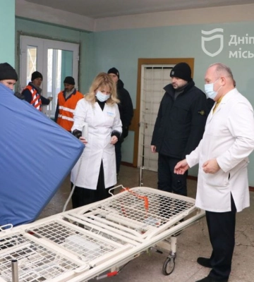 Нюрнберг надав дніпровським медичним закладам 59 сучасних ліжок для військових та цивільних
