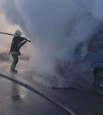 У Дніпропетровській області на ходу спалахнув автомобіль