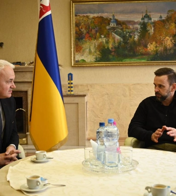 Голова Закарпатської ОДА подякував єпископу Закарпатської реформатської церкви