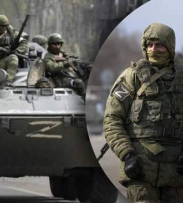 &quot;Русский мир&quot; во всей красе: в Донецке танк оккупантов раздавил гражданский автомобиль