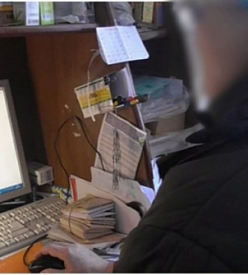 Мешканку Марганця підозрюють у поширенні комуністичної символіки
