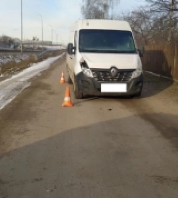 Неподалік Рівного бус збив пенсіонера (ФОТО)