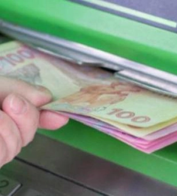 У яких банках полтавці зможуть отримати пенсії: список