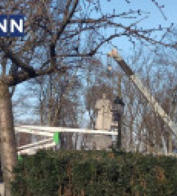 У Києві проводять демонтаж пам&#039;ятника генералу Ватутіну