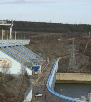 Рятувальники спростували загрозу підтоплення через скид води Дністровською ГЕС