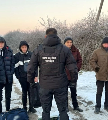 На Закарпатті викрито місцевого жителя, який обіцяв військовозобов’язаним незаконно переправити їх до Угорщини