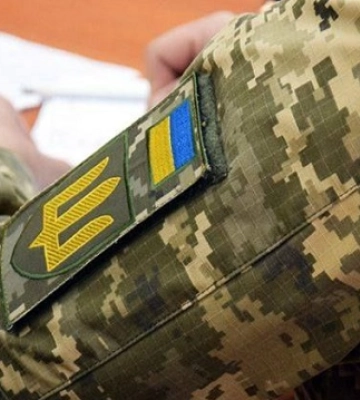 Допомагатимуть навіть ходити за довідками: в Україні з’являться ментори для ветеранів
