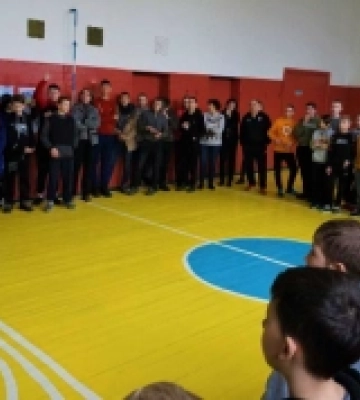 Учні Кустинського ліцею зустрілися з майстром спорту України міжнародного класу