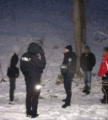 Поліція Полтави затримала чоловіка, який шляхом закладок розповсюджував наркотики