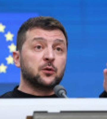 Зеленский призвал ввести санкции против всей ракетной и дроновой промышленности россии