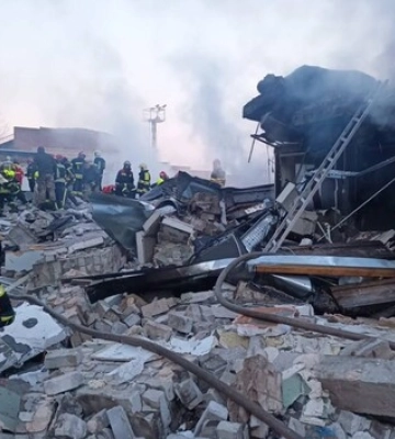 Взрыв на бывшем заводе в Киеве: количество погибших выросло