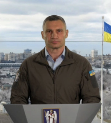 У Києві відзавтра запрацюють ще понад 40 тролейбусних і трамвайних маршрутів – Кличко