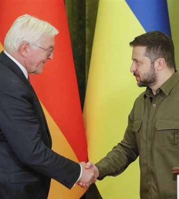 Зеленський заявив, що відносини України і Німеччини мають хвилеподібний характер