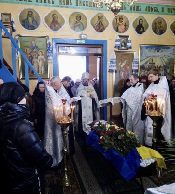 Назавжди 25 років: на Волині попрощалися із загиблим військовим Андрієм Вареником. Фото