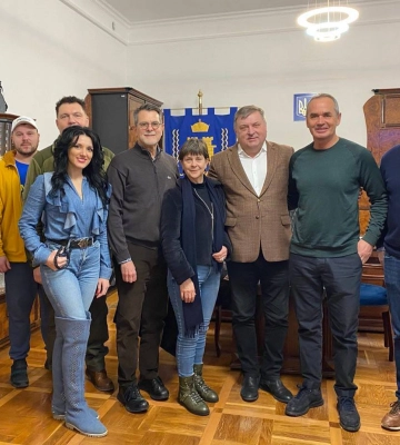 В Стрые иностранные благотворители осмотрели приюты для внутренних переселенцев