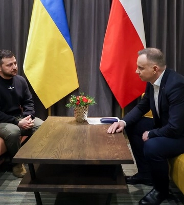 Зеленський по дорозі з Брюсселю провів переговори з Дудою