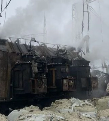 Енергетики попередили про аварійні відключення після ранкових ракетних атак — є влучання