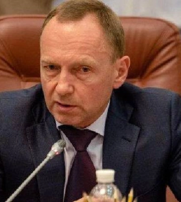 У Чернігові призначили виконувача обовʼязків міського голови. Обраного мера Атрошенка відсторонив суд