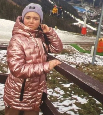 Не вернулась домой. В Днепре исчезла 14-летняя девочка