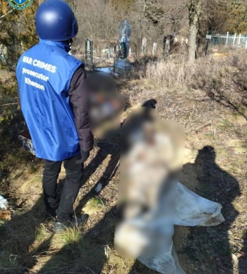 Розстріляли впритул: На Херсонщині ексгумовано тіла двох українців, вбитих окупантами