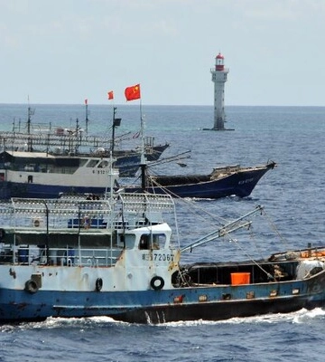 Корабль ВМС Китая вошел в территориальные воды Японии