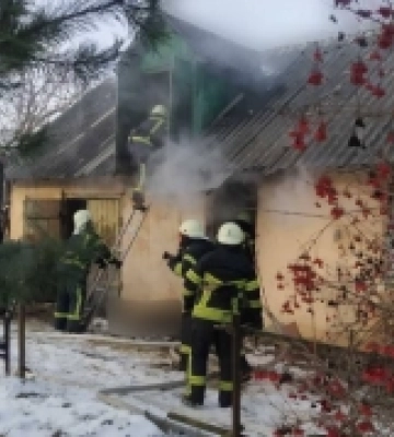 У селі на Волині горіла літня кухня: власник загинув