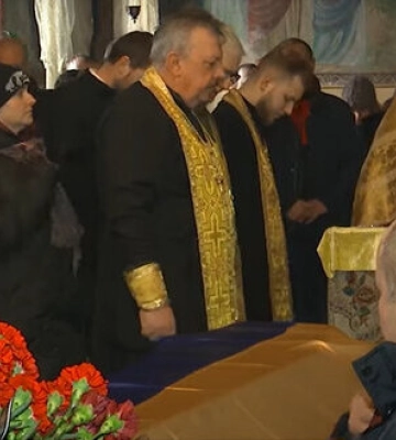 Із воїном Нацгвардії Андрієм Морданем, який повернувся із Польщі і оббивав пороги, аби боронити Україну, попрощалися у Сумах. ВIДЕО