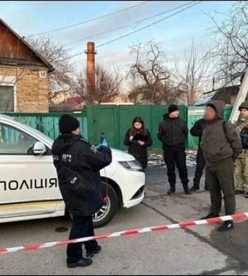 Под Киевом мужчина угрожал продавщице гранатой, ударил ее и попытался скрыться