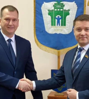 Макарони по 109 грн за кг: керівник освіти Рівного попросив про відсторонення і розслідування