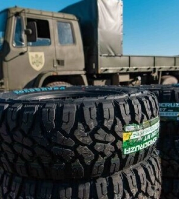 Бригада ППО на Півдні отримала вантажівки DAF і обладнання для мобільного командного пункту. ФОТО