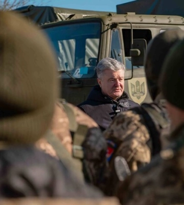 Бригада ППО на Півдні отримала вантажівки DAF і обладнання для мобільного командного пункту. ФОТО