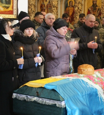 У Полтаві попрощались із двома загиблими воїнами