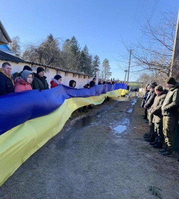 На Рівненщині попрощалися з двома товаришами, які загинули в один день