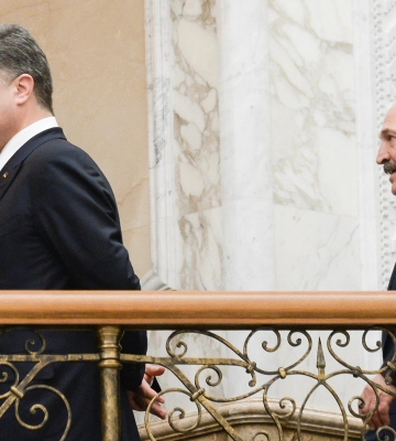 Порошенко в 2015 году предлагал Путину забрать Донбасс, — Медведчук (видео)
