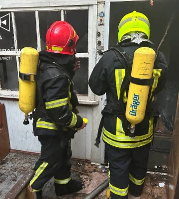 В центрі Одеси загорівся багатоквартирний будинок