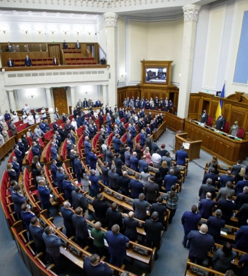 У парламенті хочуть краще мотивувати держслужбовців