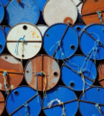 Нафта дешевшає на тлі побоювань щодо попиту і очікувань даних про інфляцію у США